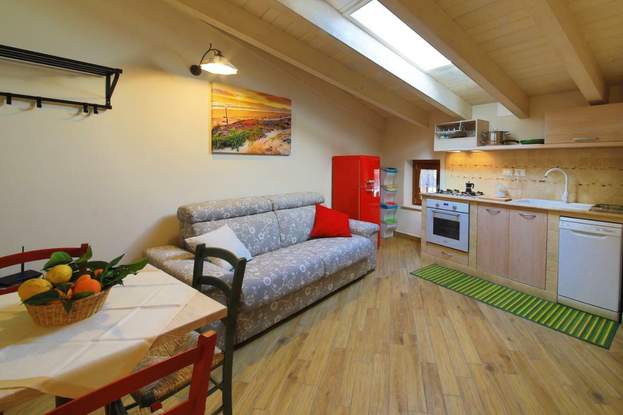 Casa Vacanze La Portella フォンディ エクステリア 写真