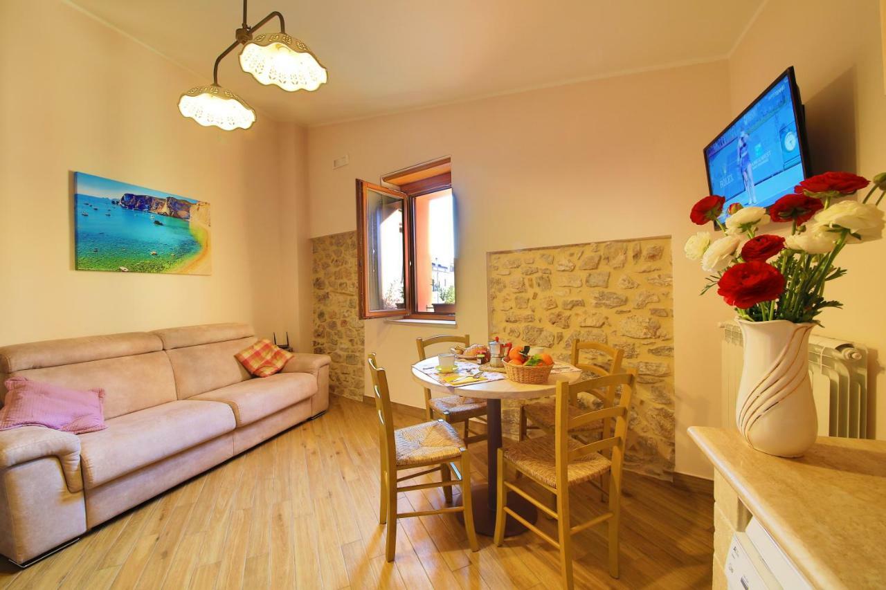 Casa Vacanze La Portella フォンディ エクステリア 写真
